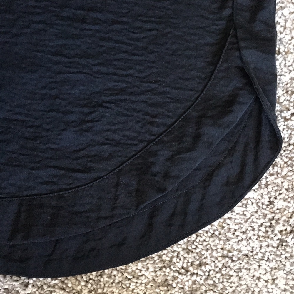 •H&M• V-Neck Blouse - Picture 6 of 8